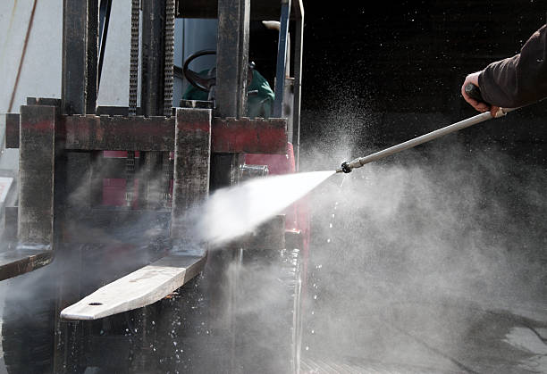 Professional Pressure Washing Services in Gonzales, TX